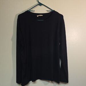 Zenana Outfitters Classic Black Long Sleeve Top #153